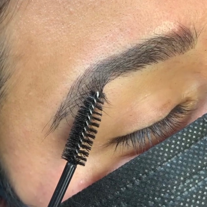 Microbladed eyebrows 